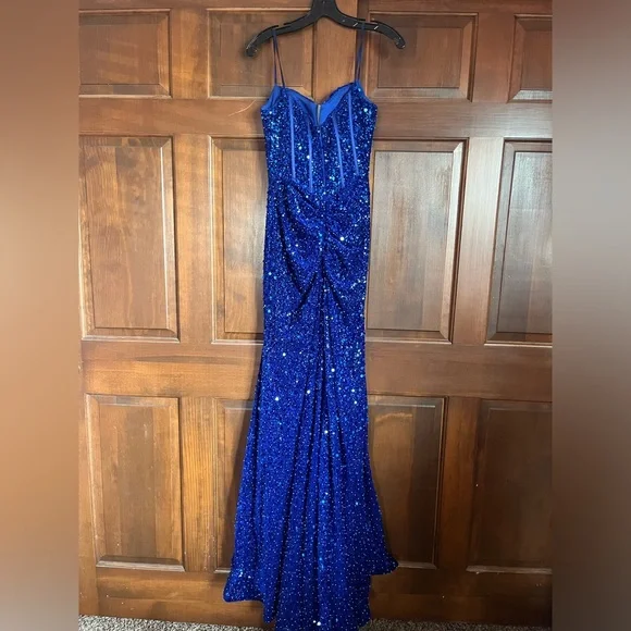 Sherri Hill Dress - Picture 2 of 9